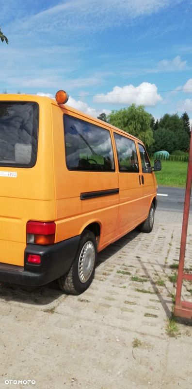 Volkswagen Caravelle - 5