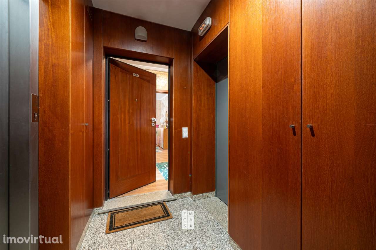 Apartamento T3 Venda em Oliveira de Azeméis, Santiago de Riba-Ul, Ul, - Grande imagem: 4/34