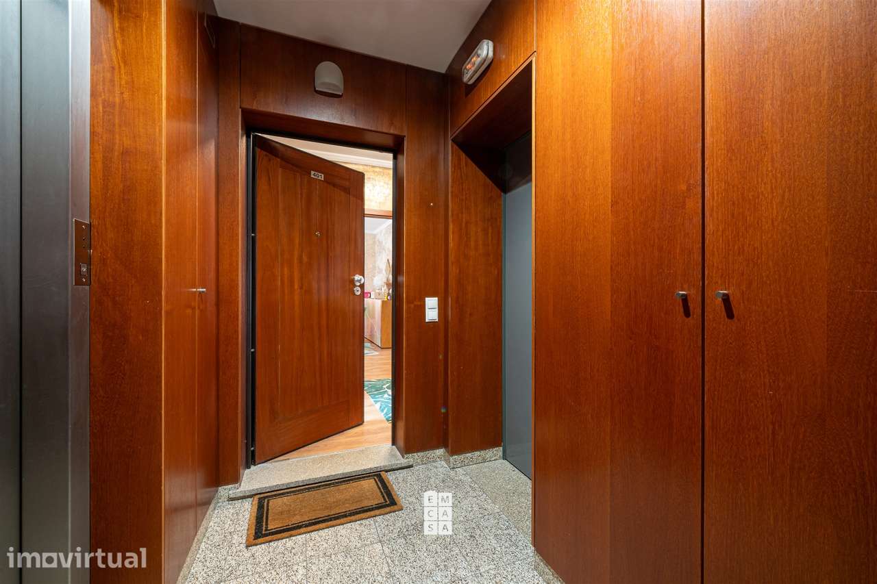 Apartamento T3 Venda em Oliveira de Azeméis, Santiago de Riba-Ul, Ul, - Grande imagem: 4/34