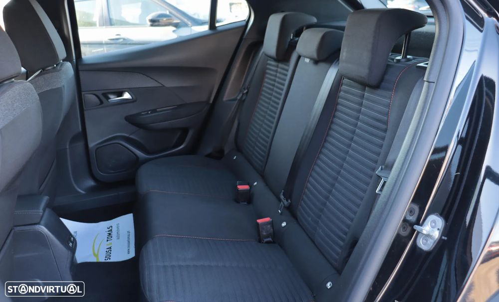 Peugeot 2008 1.2 PureTech Active EAT8 — fotografia 14