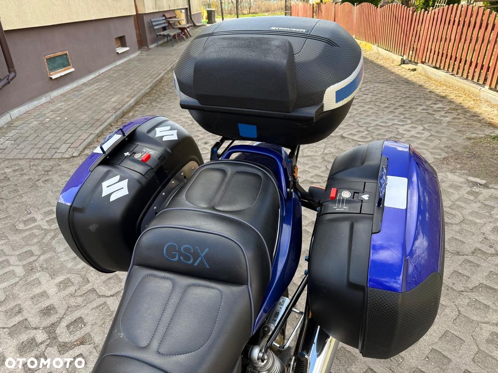 Suzuki GSX - 9