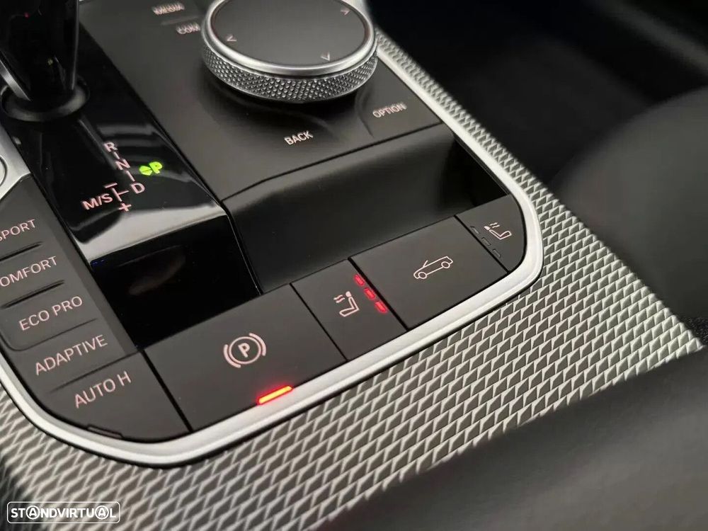 BMW 420 d Pack Desportivo M Auto - 38