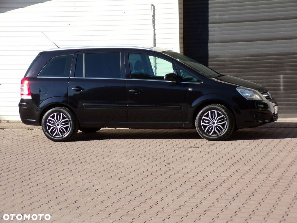 Opel Zafira - 16