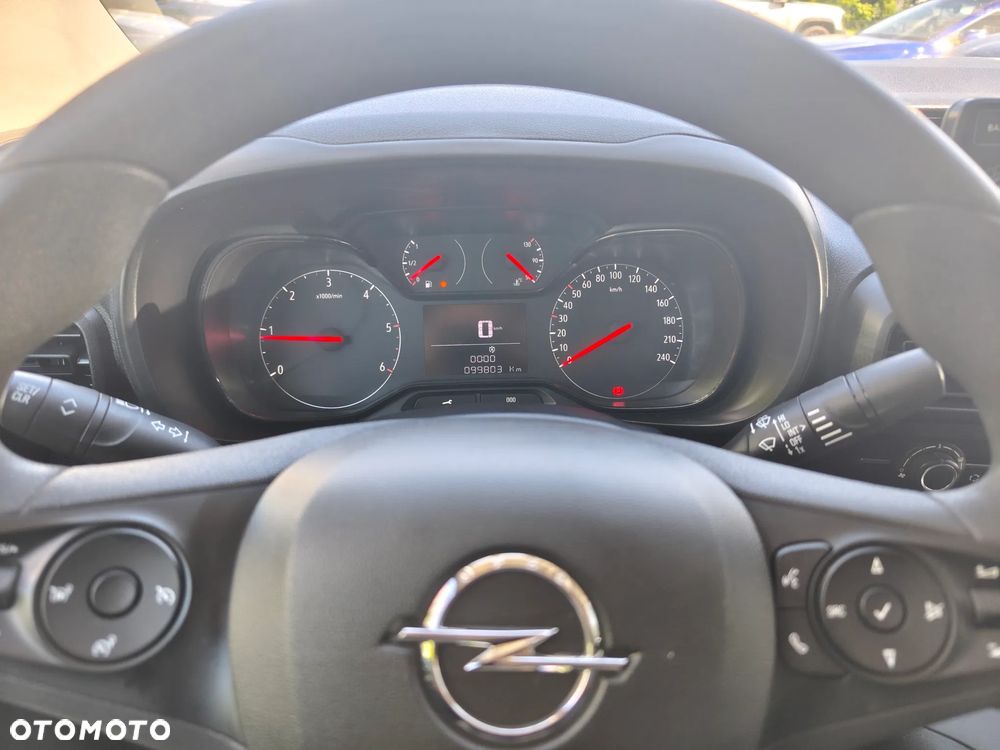 Opel COMBO - 13