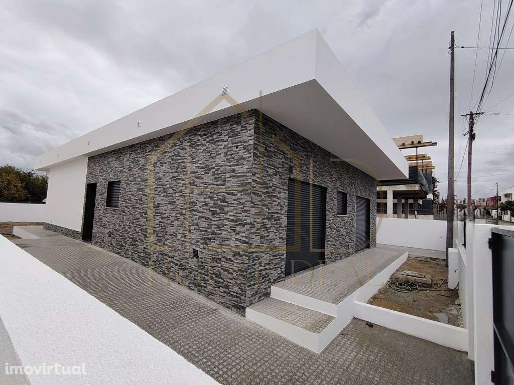 Moradia Térrea T3 +1 com Espaço para Piscina. Fernão Ferro - Grande imagem: 3/22