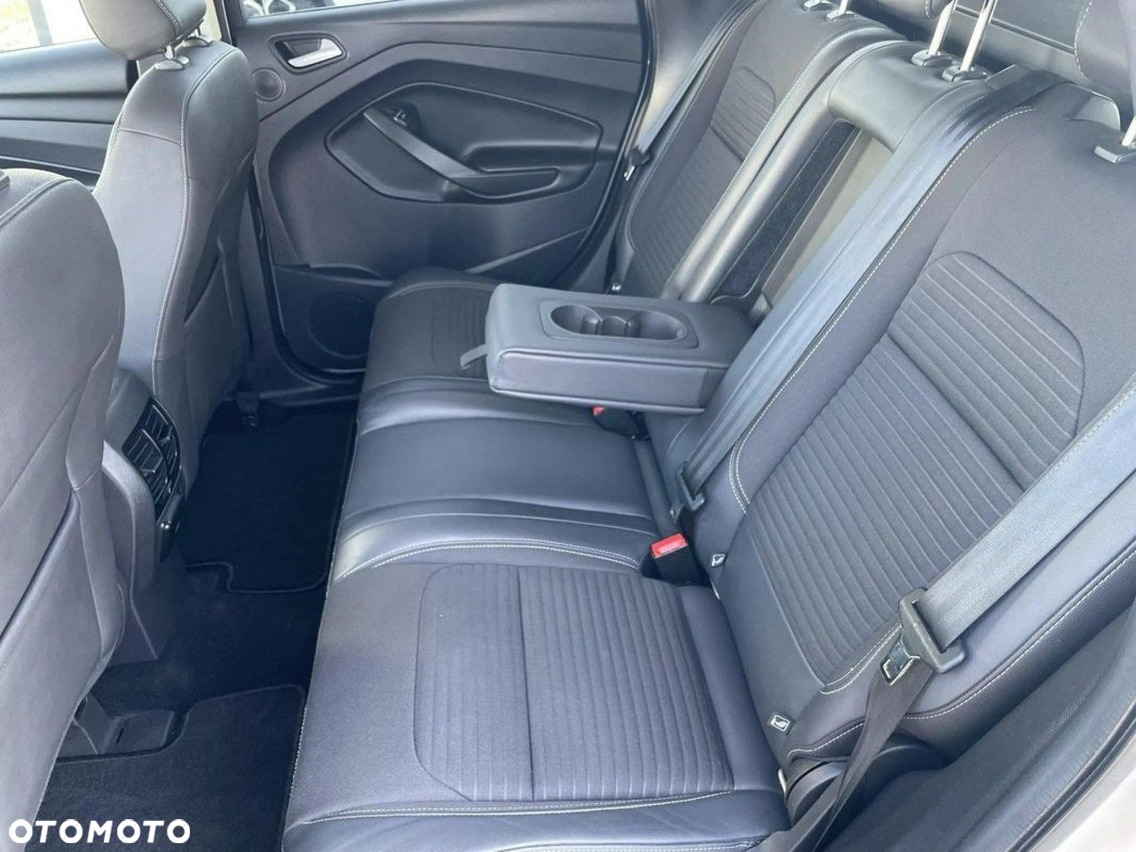 Ford Kuga 1.5 EcoBoost FWD Titanium ASS - 16