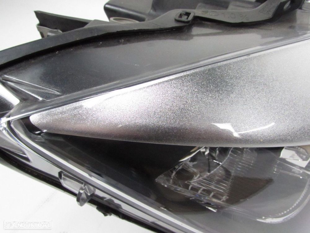 Conjunto de faróis Normais 1ª Fase Seminovo BMW 3 (F30, F80)/BMW 3 Touring (F31) - 5