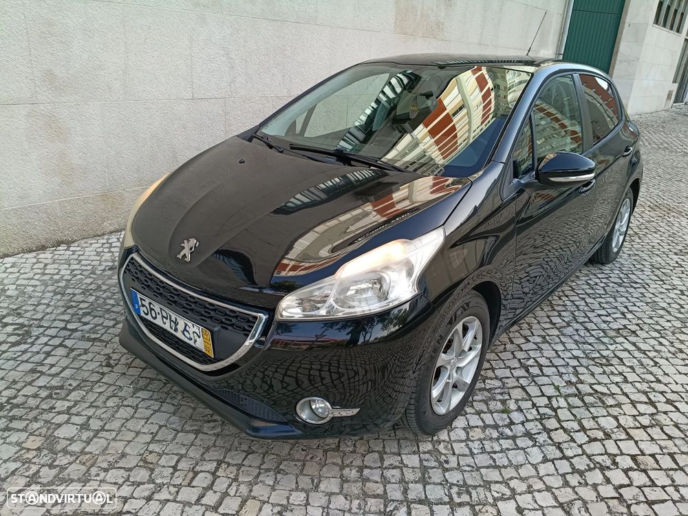 Peugeot 208 1.4 HDi SE Style - 1