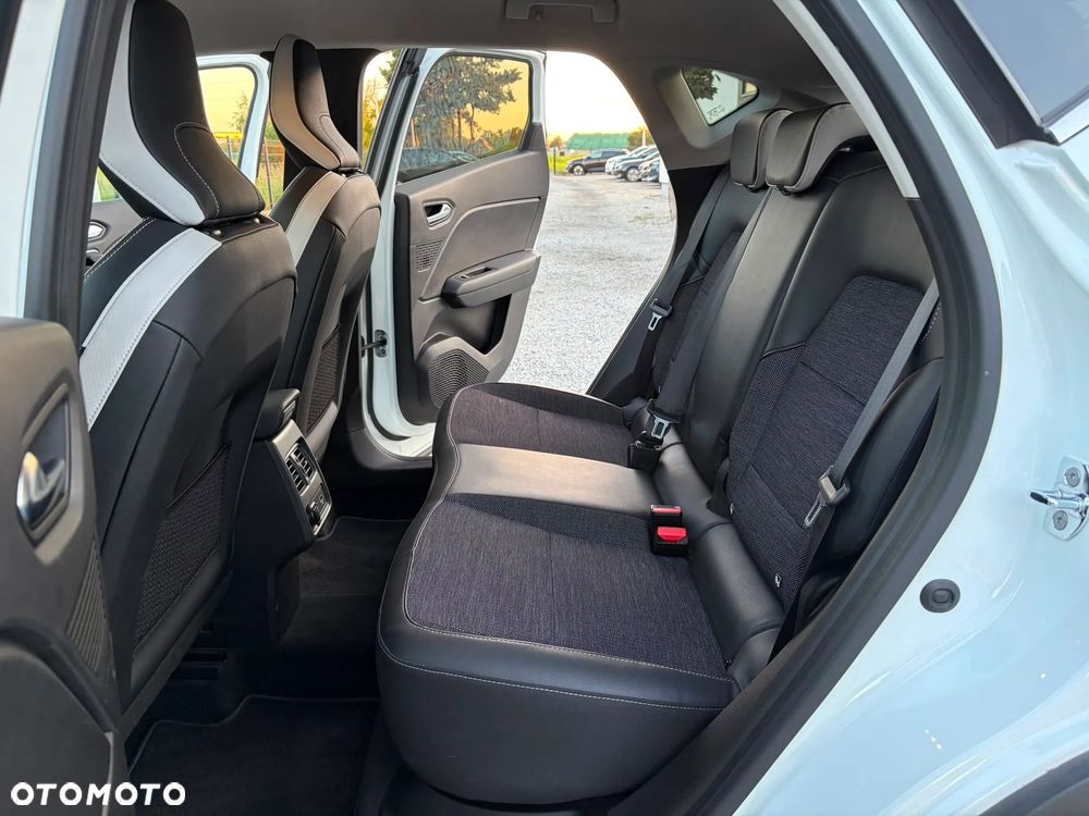 Renault Captur 1.6 E-TECH Plug-In Intens - 32