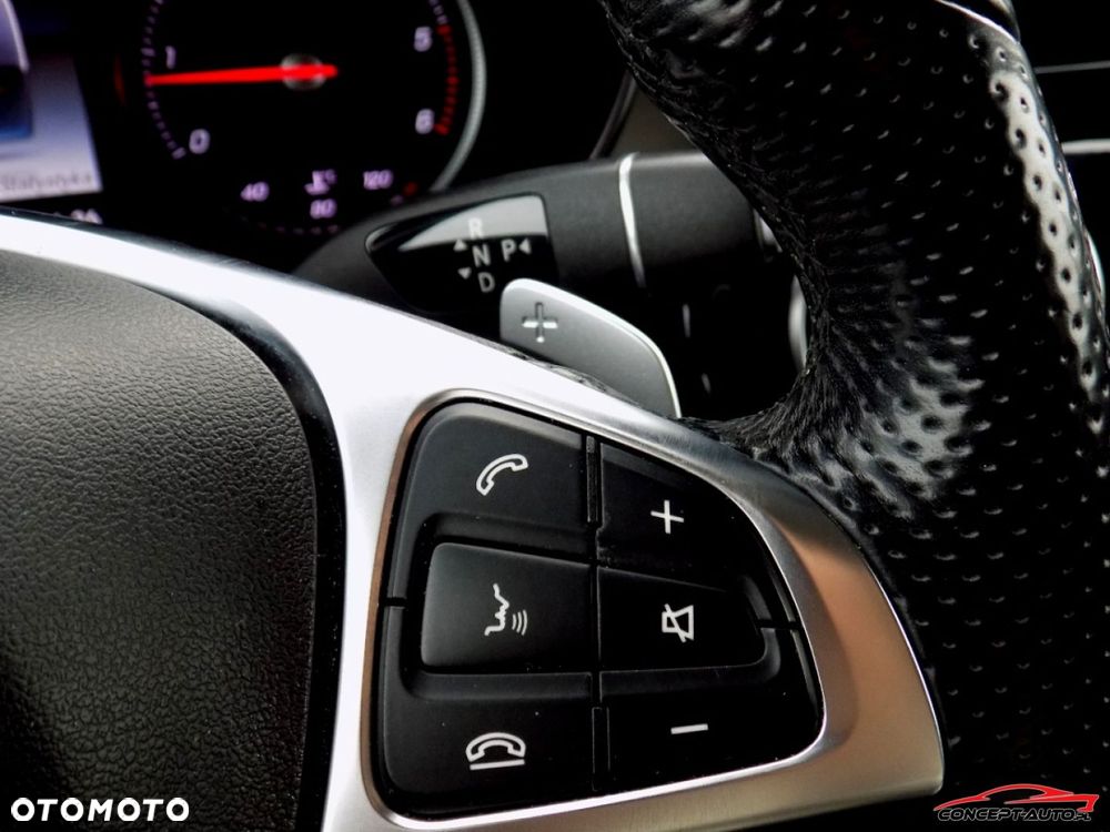 Mercedes-Benz GLC - 36