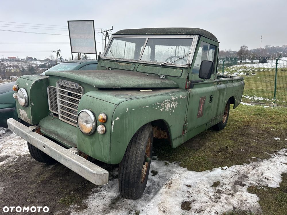 Land Rover Defender - 1