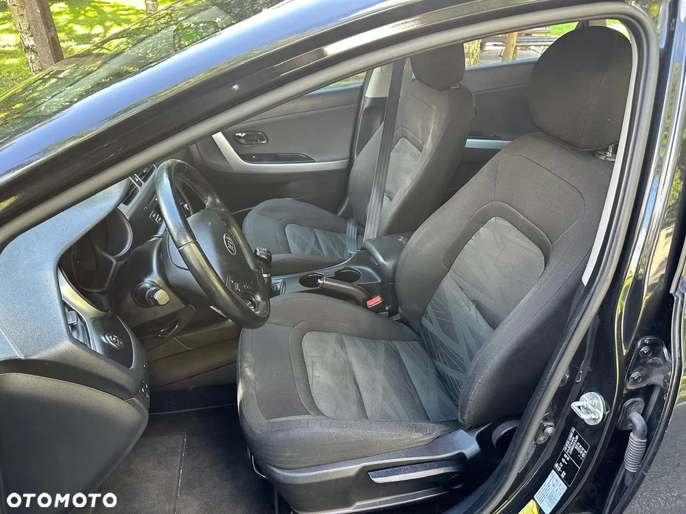Kia Ceed 1.6 GDI Dream Team Edition - 8