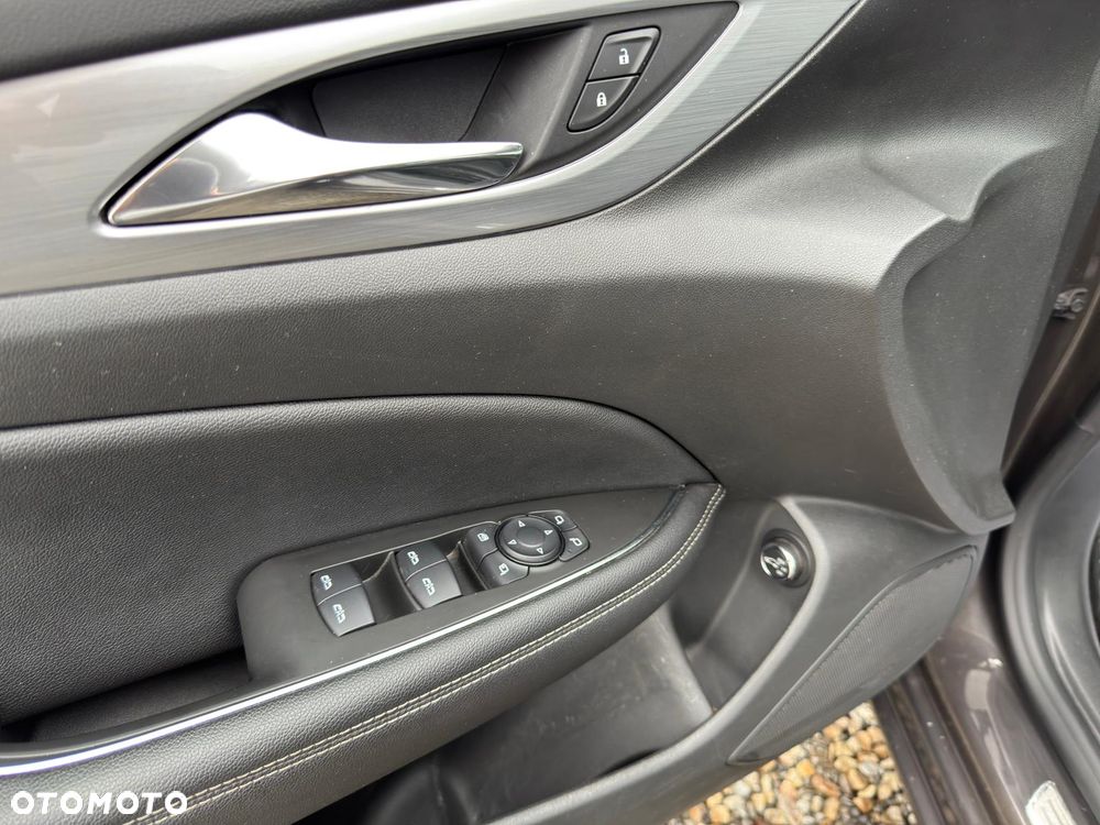Opel Insignia - 14