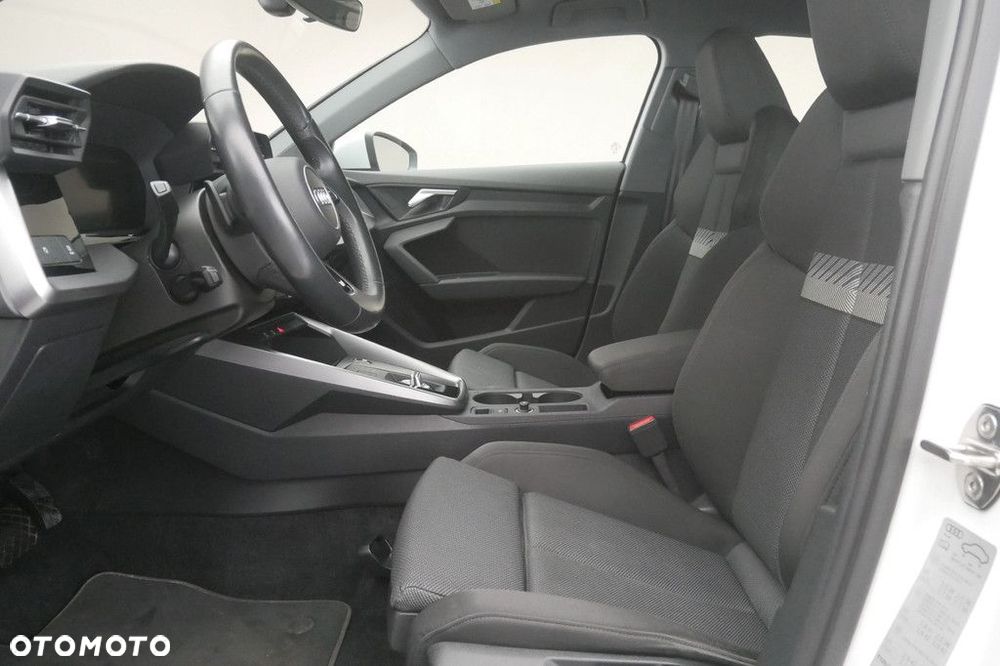 Audi A3 Sportback 2.0 TDI S tronic - 12