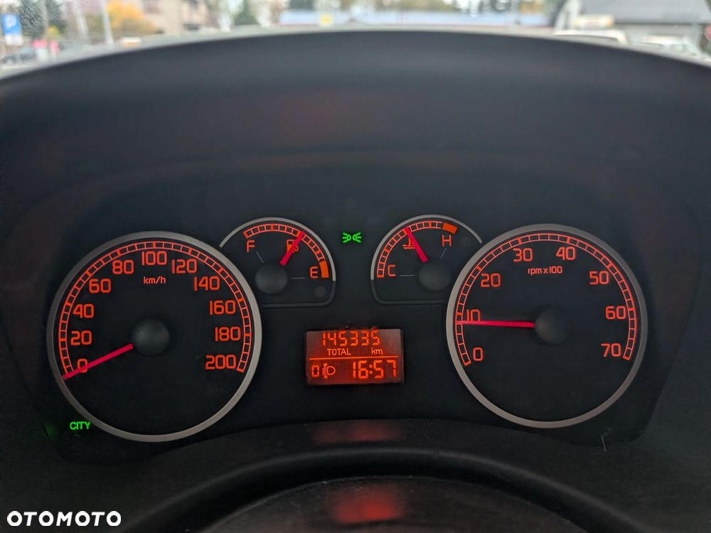 Fiat Punto 1.2 8V - 16