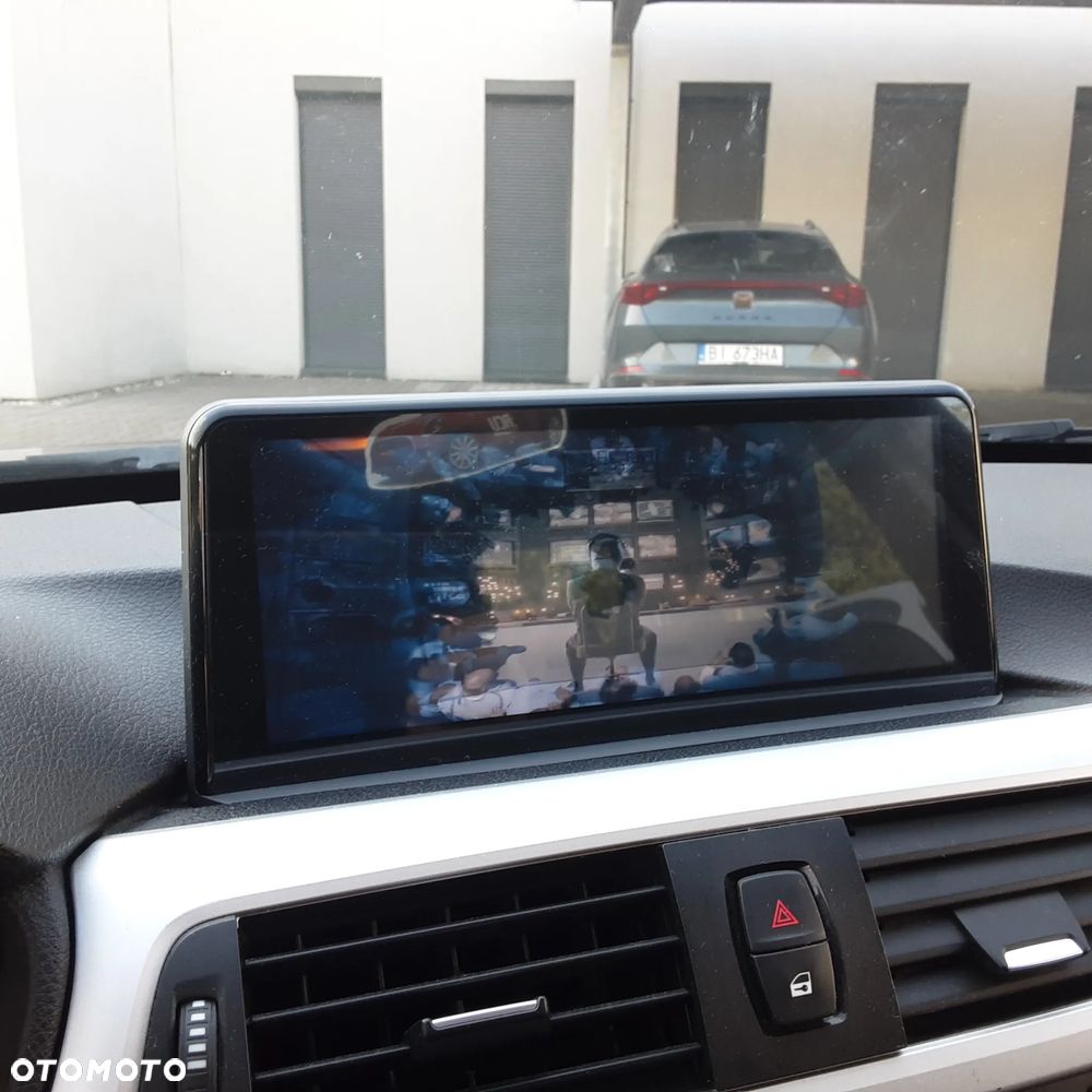 BMW Seria 3 316i - 15