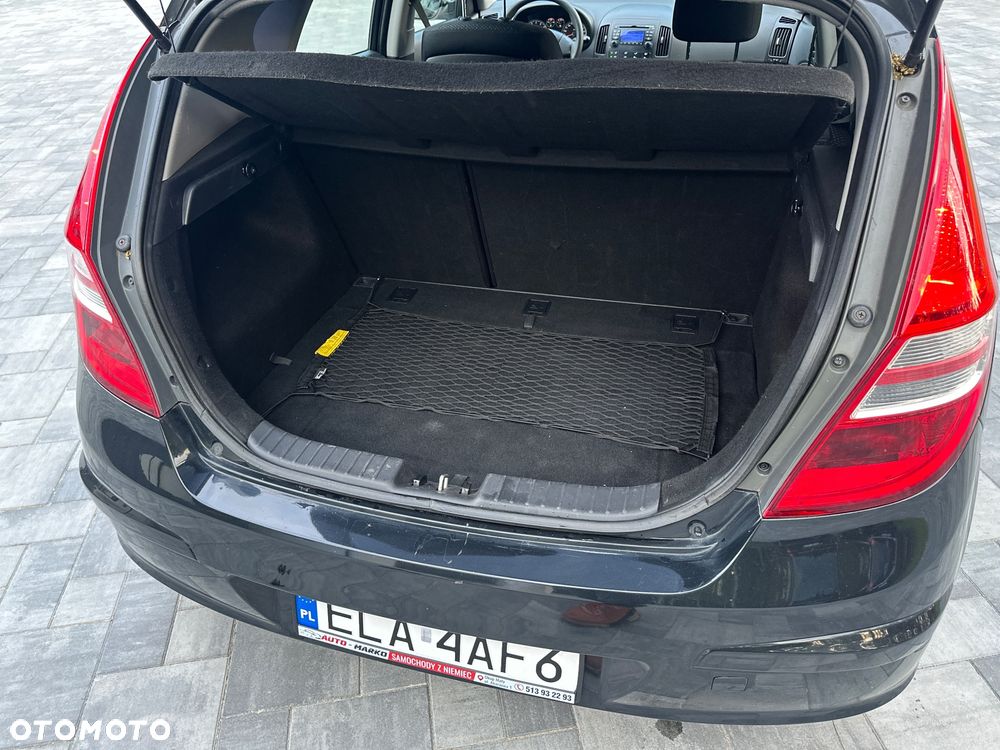 Hyundai i30 1.4 Classic + World Cup - 21