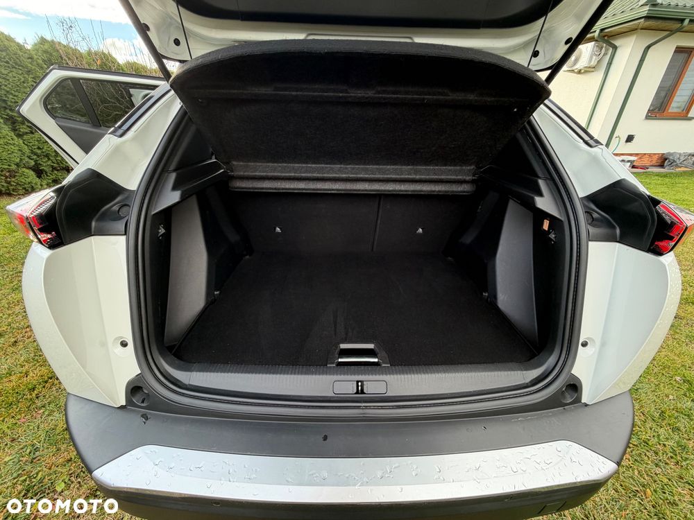 Peugeot 2008 - 11