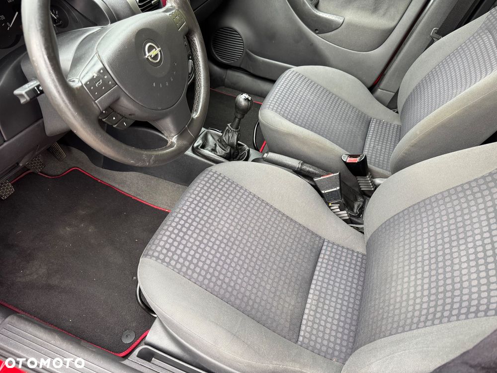 Opel Corsa 1.2 16V Energy - 11