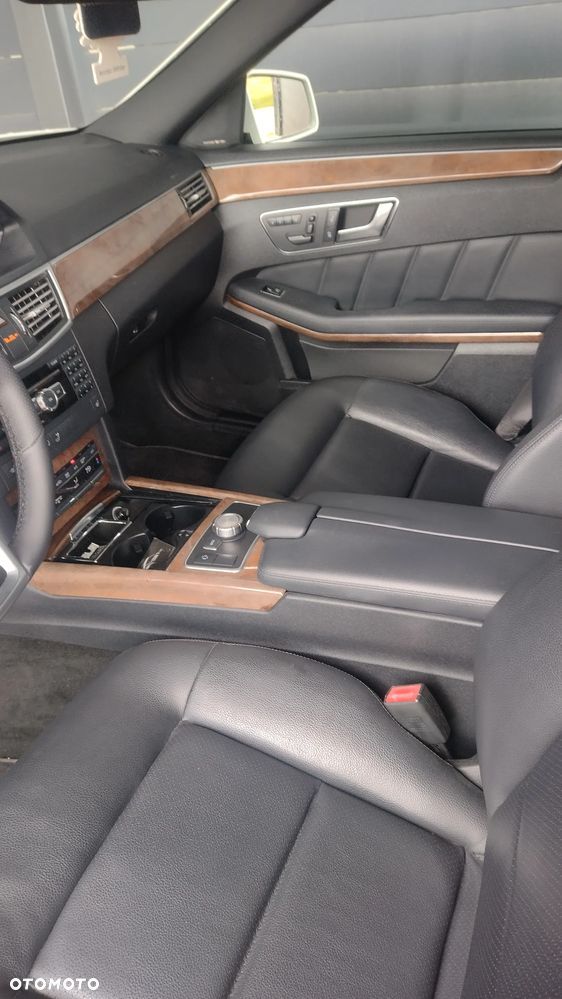 Mercedes-Benz Klasa E 350 BlueEFFICIENCY 7G-TRONIC Avantgarde - 7