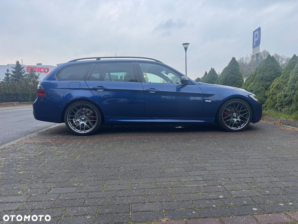 BMW Seria 3 320d DPF Touring - 20