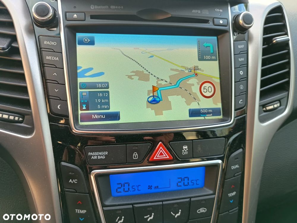 Hyundai i30 blue 1.6 GDI YES Silver - 30