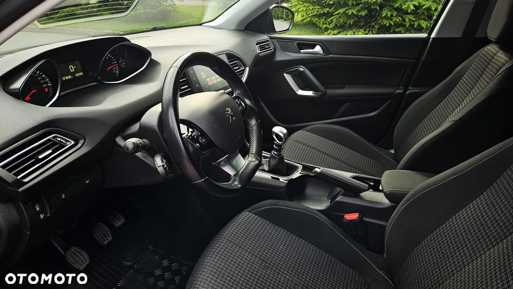 Peugeot 308 1.5 BlueHDi Allure Pack S&S - 9