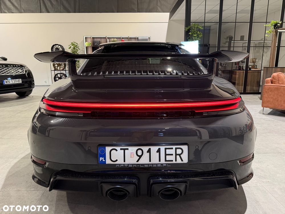 Porsche 911 Carrera T-Hybrid 4 GTS - 6