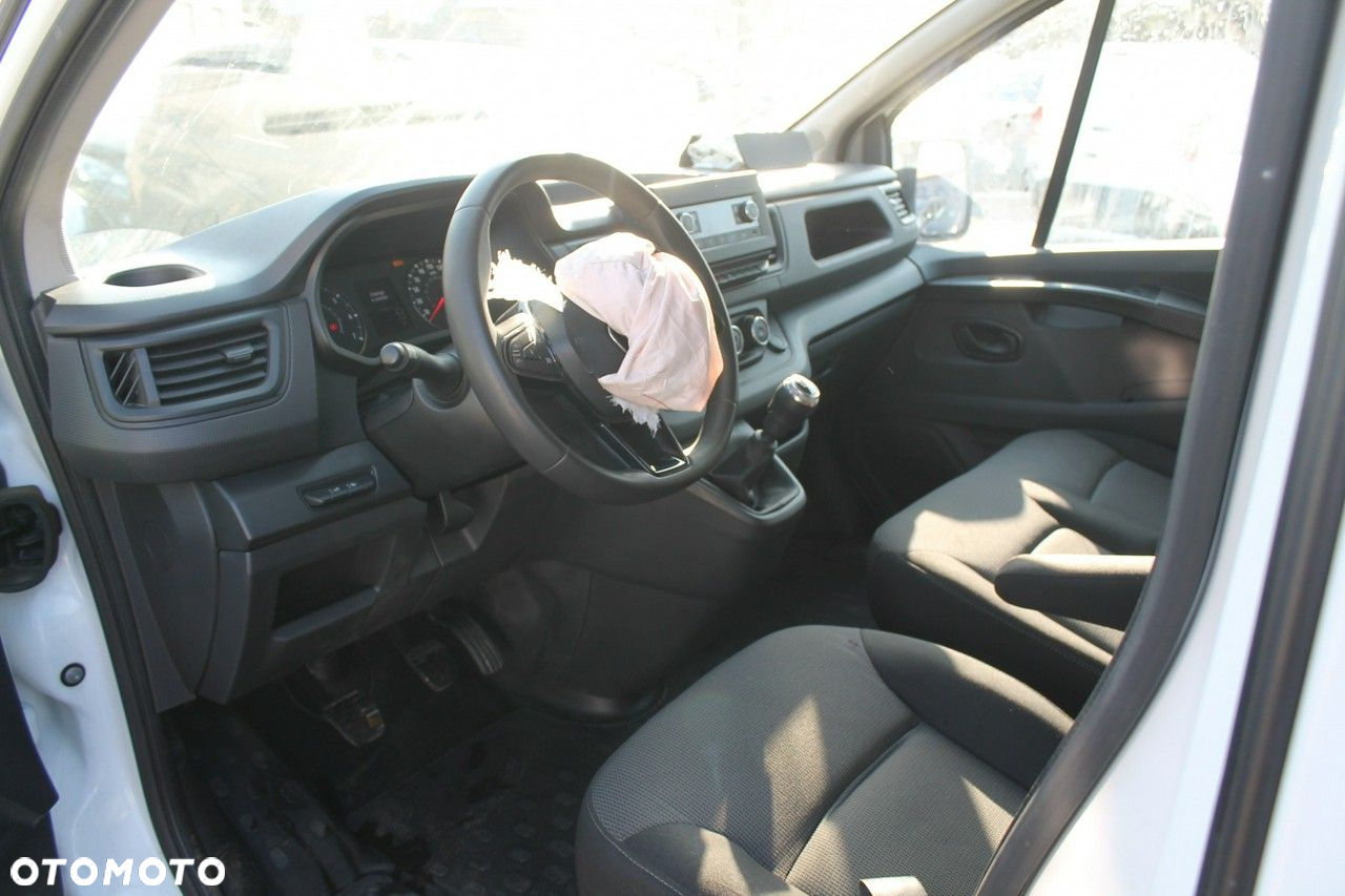 Renault Trafic - 10