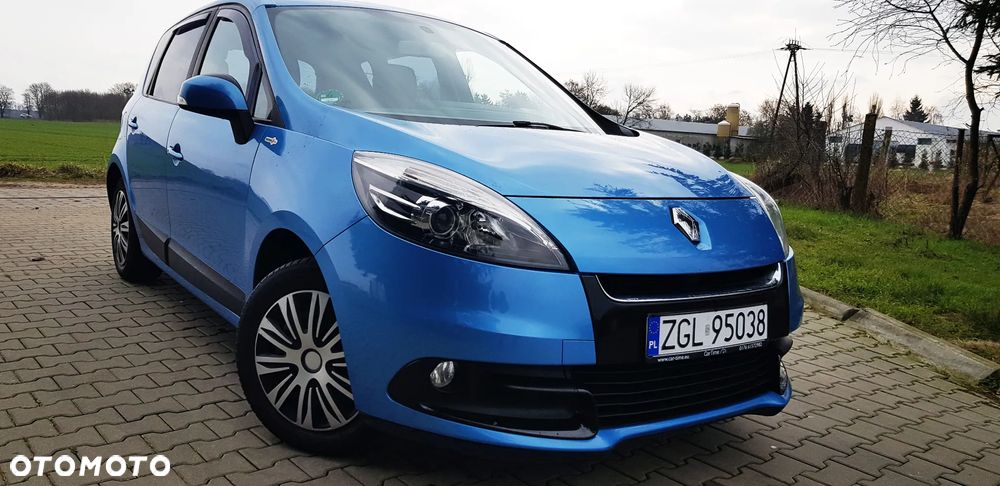 Renault Scenic 1.6 16V 110 TomTom Edition - 1