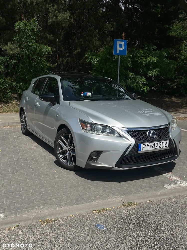 Lexus CT 200h F Sport - 1