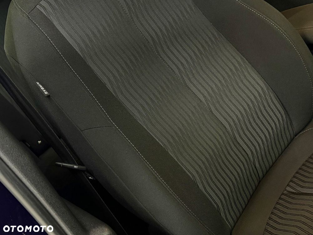 Peugeot 308 1.6 BlueHDi Allure S&S - 32