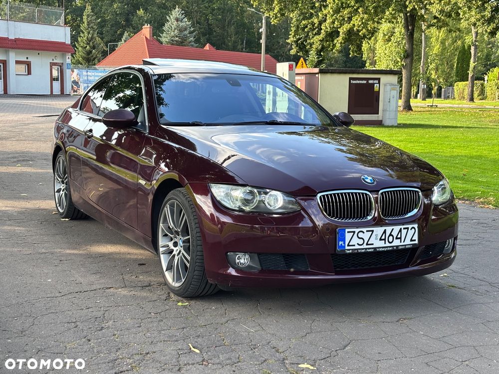 BMW Seria 3 325xi Coupe - 3