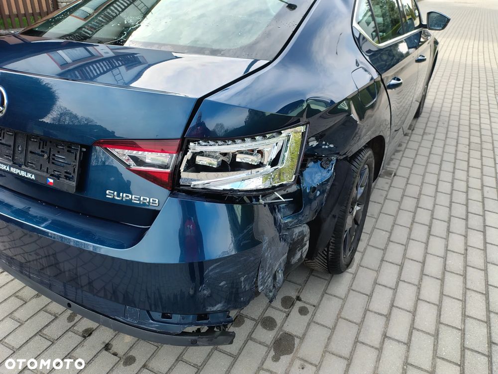 Skoda Superb 2.0 TDI Premium Edition - 24