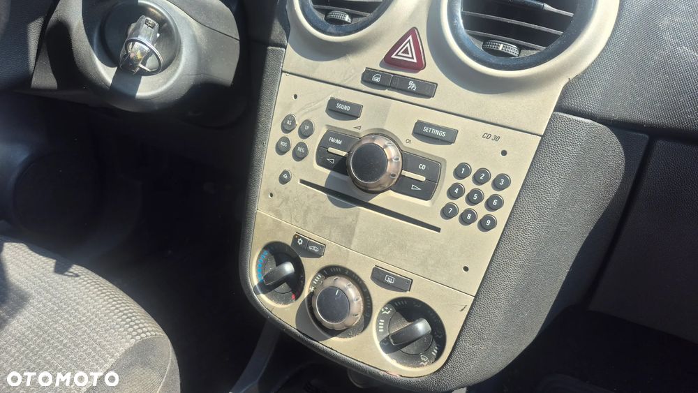 Opel Corsa 1.3 CDTI Essentia - 7