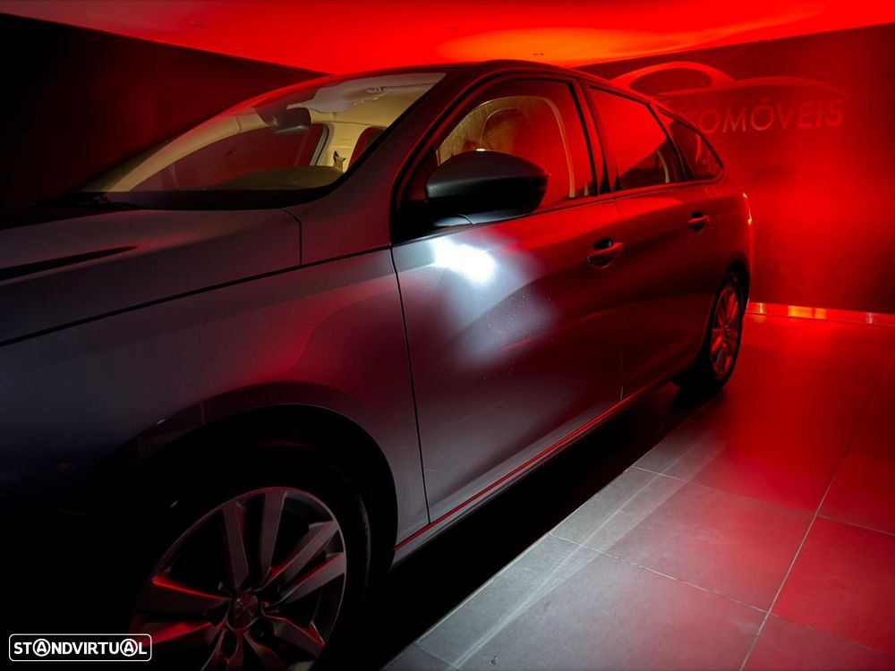 Peugeot 308 1.2 PureTech Active Pack - 32