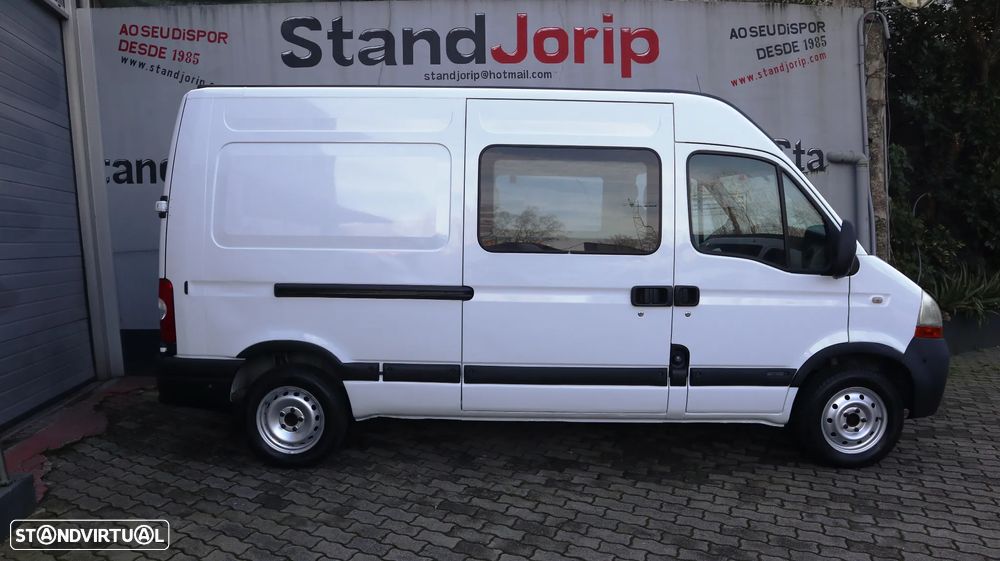 Renault Master 2.5 dci 100 L2H2 7 lugares - 4