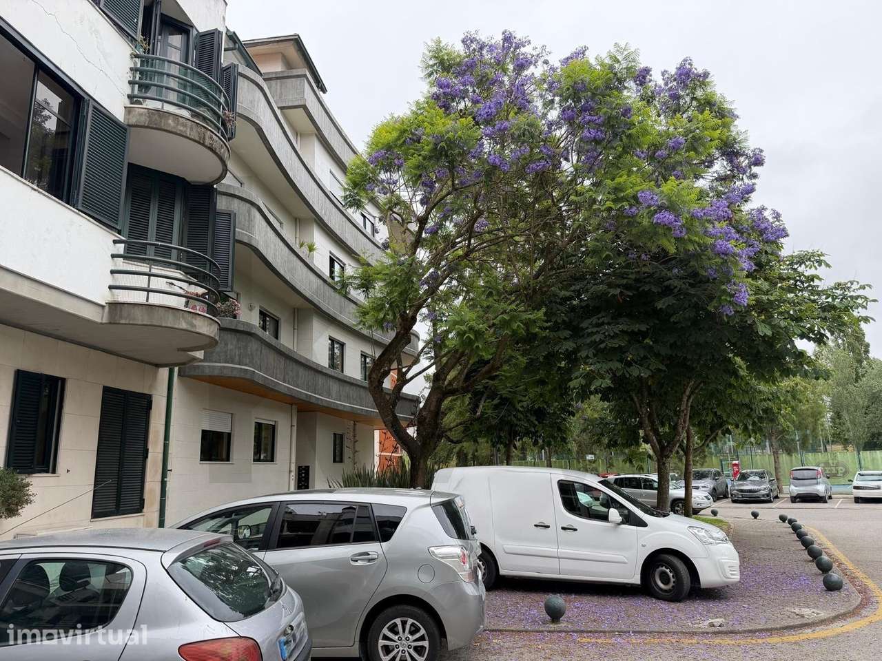 Exclusivo T2 Renovado no Bairro do Alboi | Vistas Panorâmicas e Garage - Grande imagem: 5/21