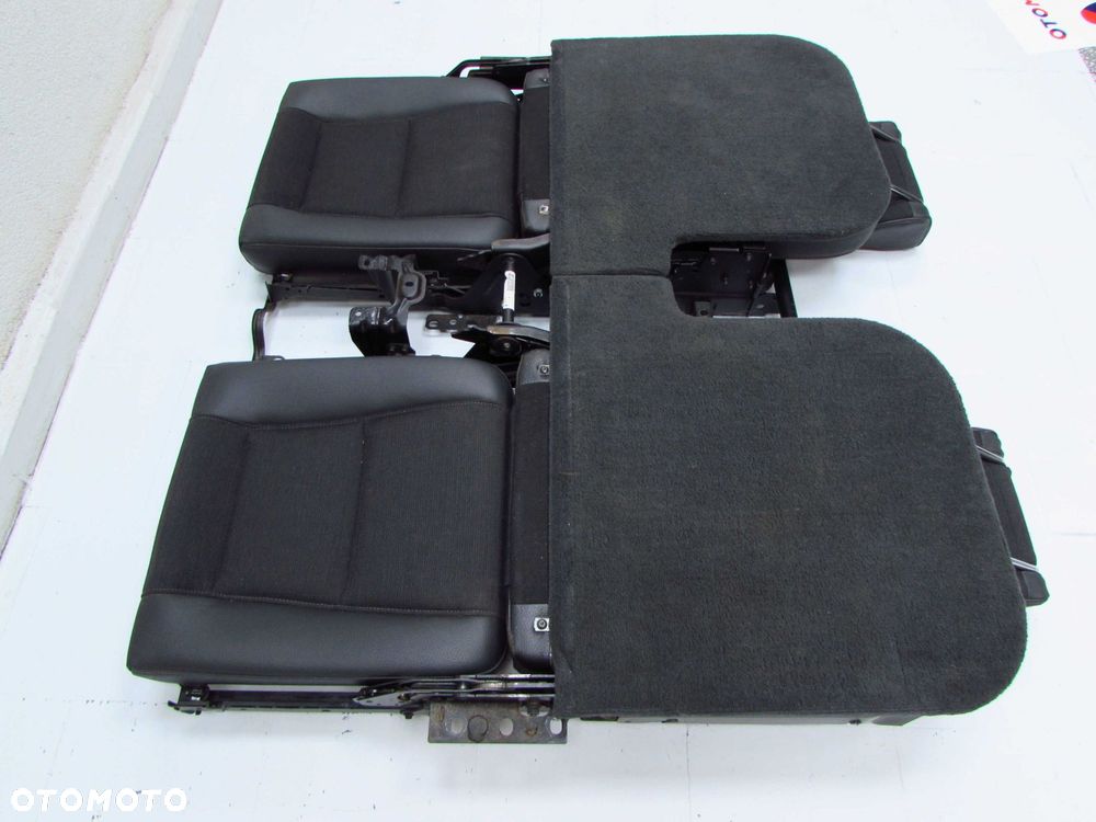 VOLVO XC90 FOTEL SIEDZENIE TYL KANAPA MATERIAL III RZAD 02-14 - 9