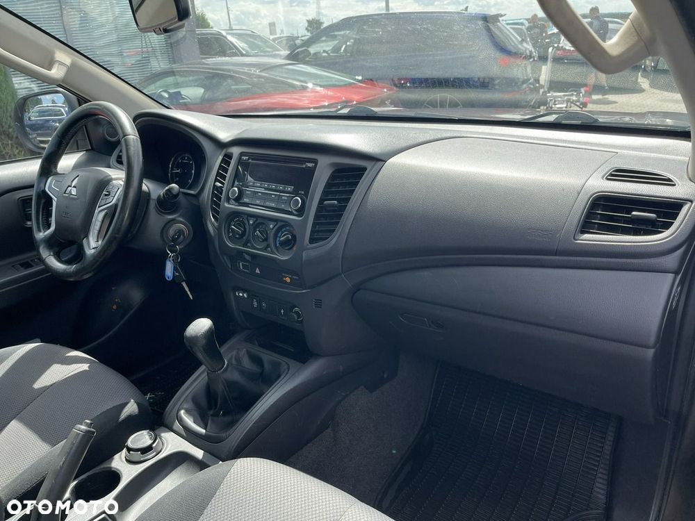Mitsubishi L200 Pick Up 4x4 S&S Double Cab Select - 11