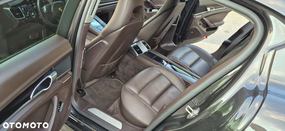 Porsche Panamera Diesel Platinum Edition - 8