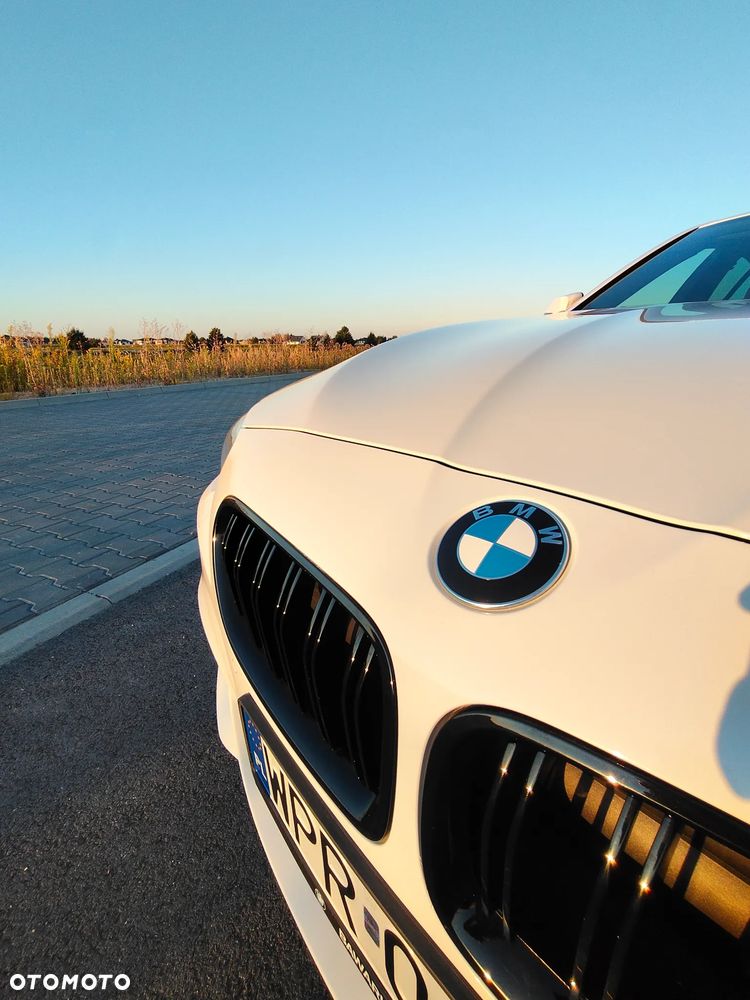 BMW Seria 5 528i xDrive - 7