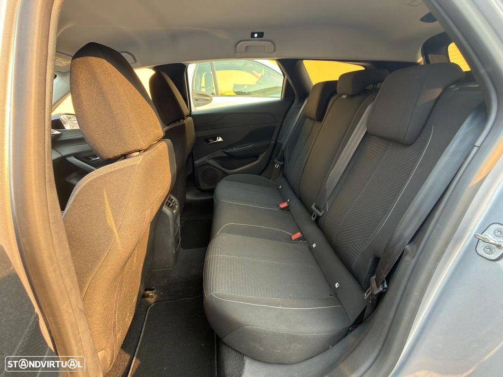 Peugeot 308 SW 1.2 PureTech Allure - 17