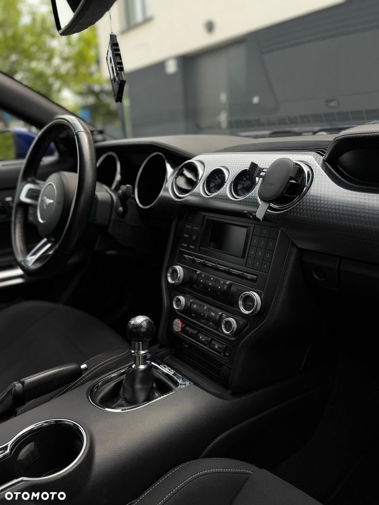 Ford Mustang 2.3 EcoBoost - 12