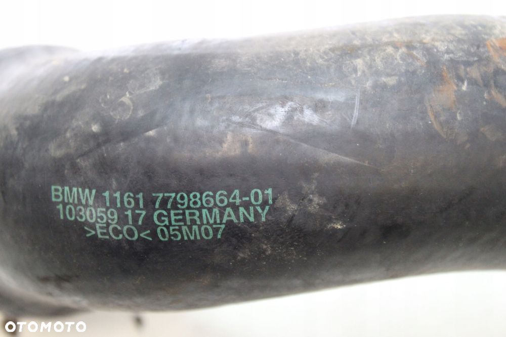 BMW E60 E61 2.0D PRZEWÓD POWIETRZA INTERCOOLERA 03-07r 7798665 7798101 - 7