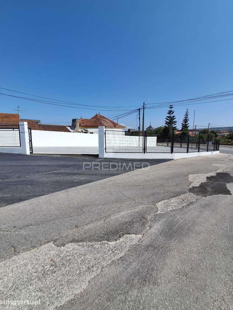 Pavilhão Industrial Renovado | 880 m² de Área Coberta | Excelente L... - Grande imagem: 3/15