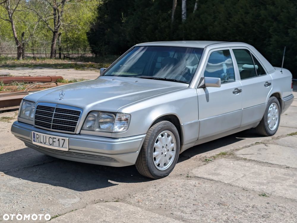 Mercedes-Benz Klasa E 250 D - 1