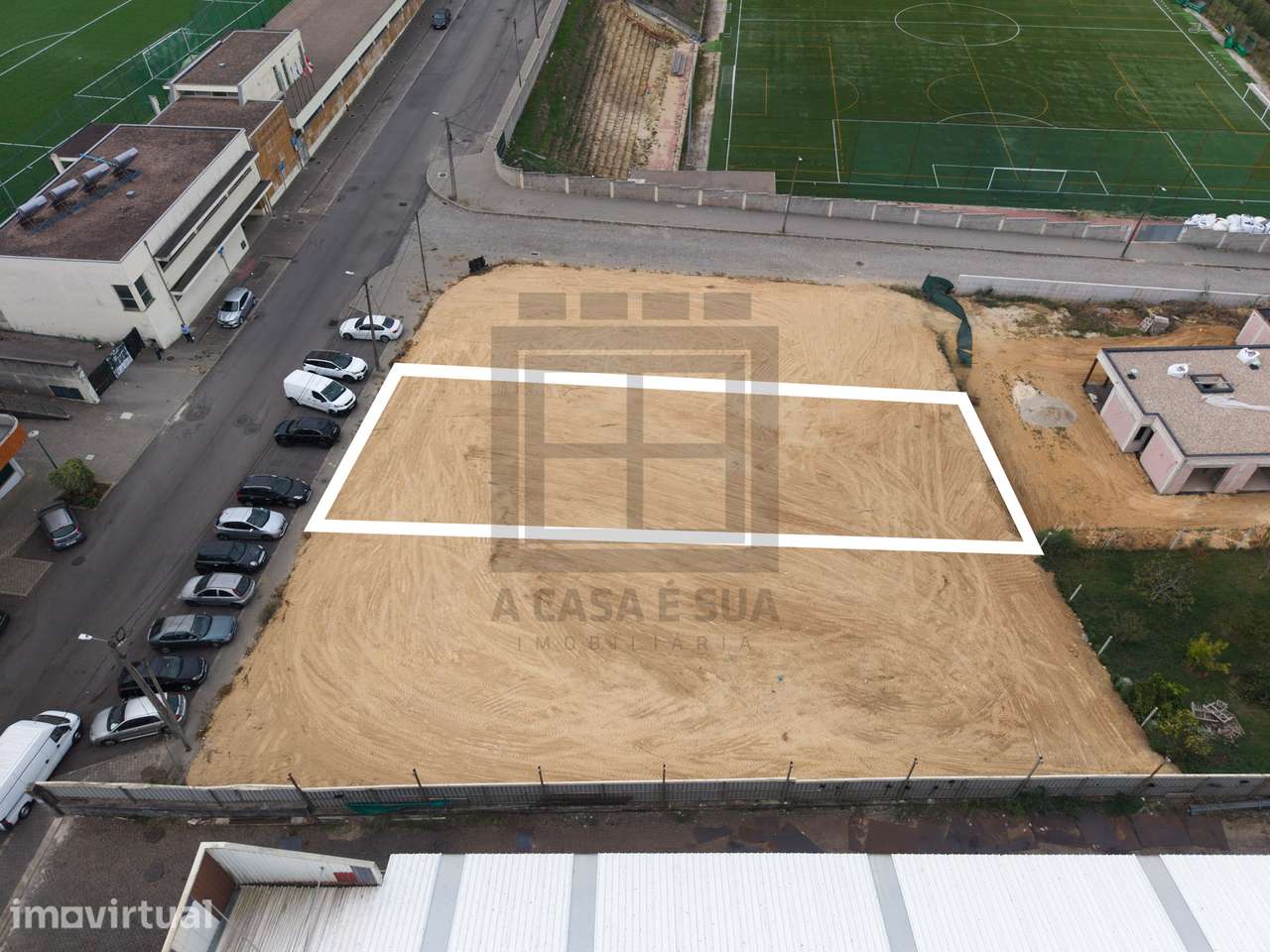Lote para construção de moradia com 653 m2 em Paços de Brandão - Grande imagem: 4/21