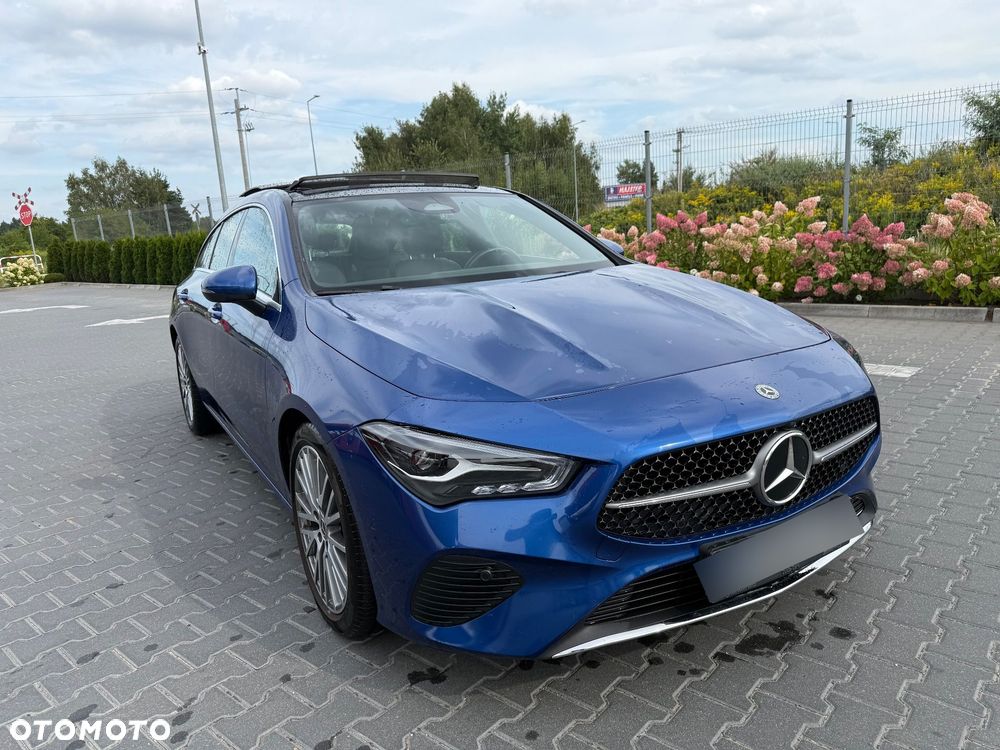 Mercedes-Benz CLA - 2