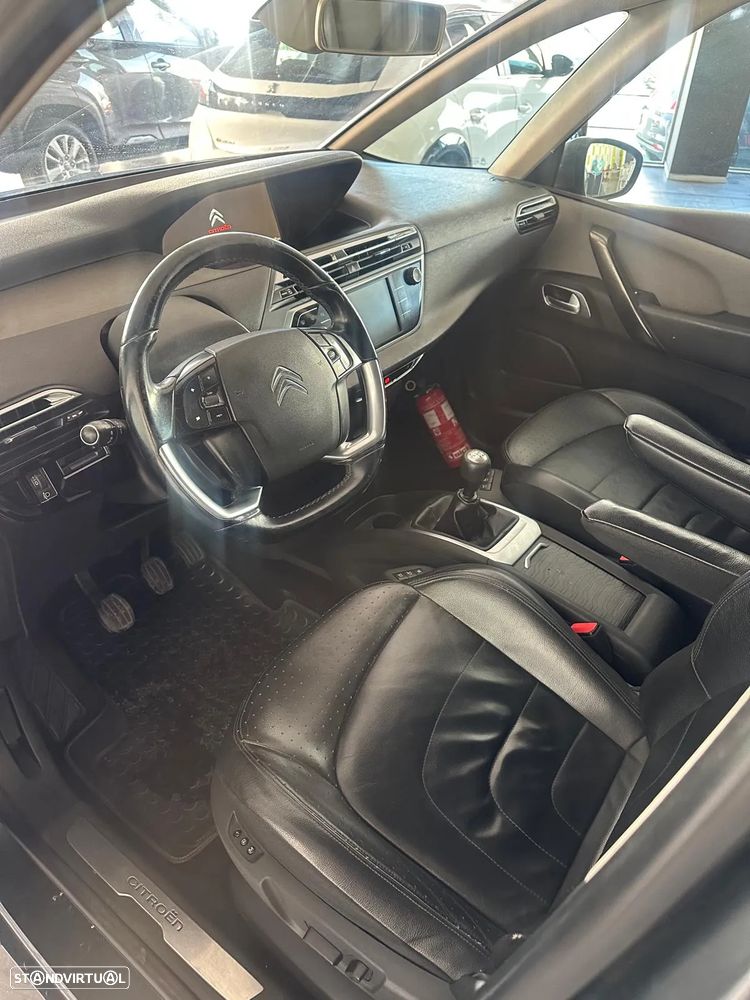 Citroën C4 Picasso - 11